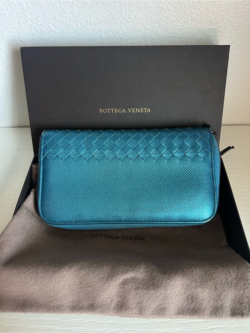 BOTTEGA VENETA Nappa Intrecciato Moondust Zip Wallet Blue